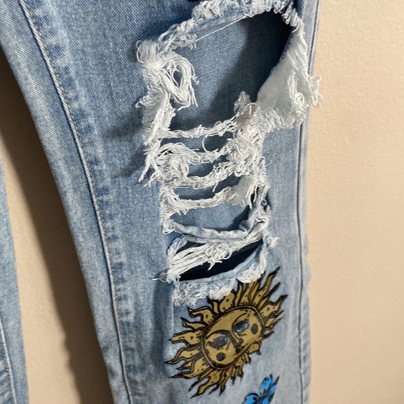 New Floral Celestial Sun Distressed High waist straight leg Ripped Jeans XL Boho - Picture 5 of 7